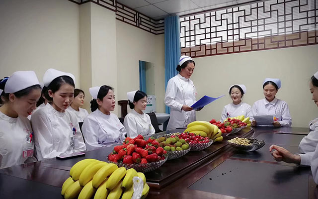 【5.12护士节】北京西京中医医院举办茶话会白衣天使受表彰(图4)